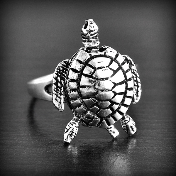 Bague en argent très belle tortue marine, avec pattes, tête et queue articulées (h:18mm).