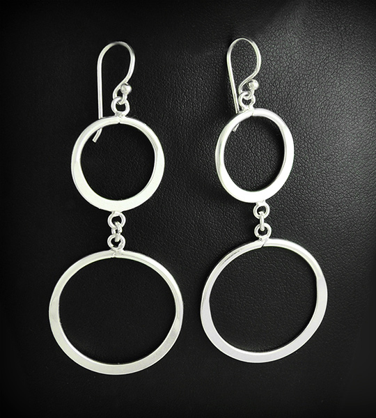 Boucles d'oreilles en argent, duo d'anneaux très tendance (h:50mm).