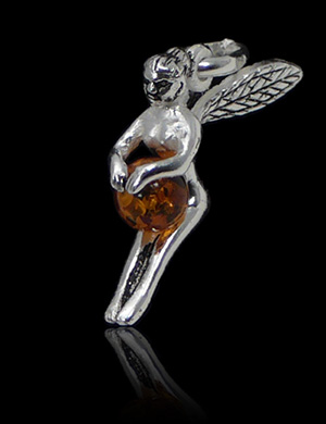 Pendentif fée en argent tenant une boule d'ambre véritable (h:17mm).