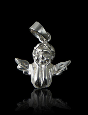 Joli pendentif discret en argent d'un petit ange (h:13mm).