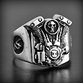 Bague en argent d'un moteur de moto décoré Punisher, prendre une taille supplémentaire pour plus...