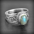 Bague en argent filigrane découpé assez épais serti d'une Pierre de Lune, Labradorite, Lapis...