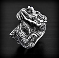 Superbe bague en argent d'un dragon chinois de bonne taille en volume (h:28mm).