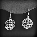 Boucles d'oreilles en argent d'entrelacs celtiques ajourés (h:30mm).