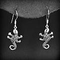 Boucles d'oreilles en argent d'un gecko en volume orné de marcassites (h:32mm).