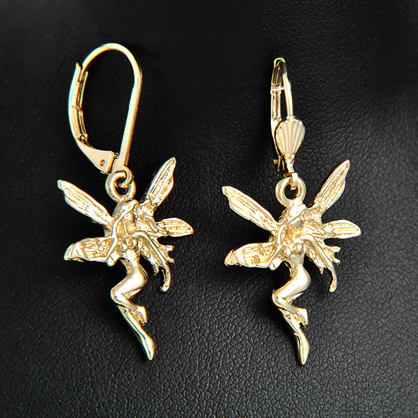 Boucles d'oreilles en plaqué or 975 de belles fées sur fermoirs de sécurité dormeuse (h:20mm).