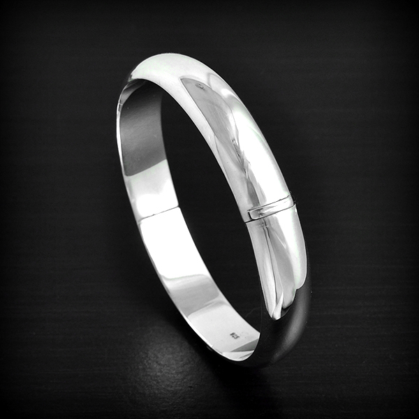  Bracelet rigide fermé en argent, bombé  et polissage miroir, creux pour un meilleur confort et...