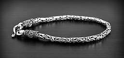 Joli bracelet en argent de style indonésien avec maille royale assez fine (ep:3mm).