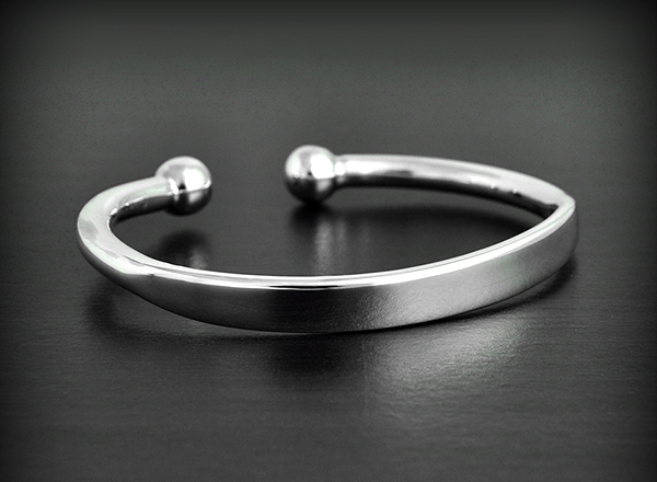 Men silver matt bangle | SATURNE.9