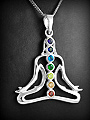 Pendentif en argent de méditation ajouré orné de 7 zirconium Chakra de couleurs différentes...